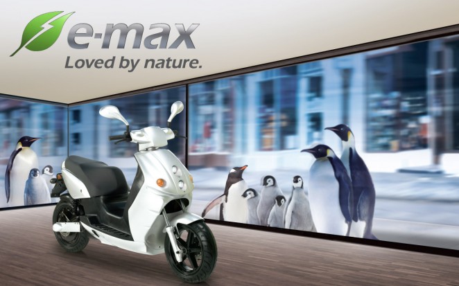 Emax Image Motiv Pinguine (EICMA 2009)